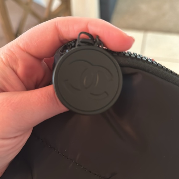 Chanel Black Puffy Nylon Carryall Makeup Bag Toiletry Pouch Case - Picture 3 of 5